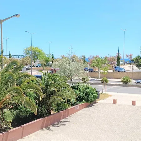 Sea View 3 Castelos Appartement *